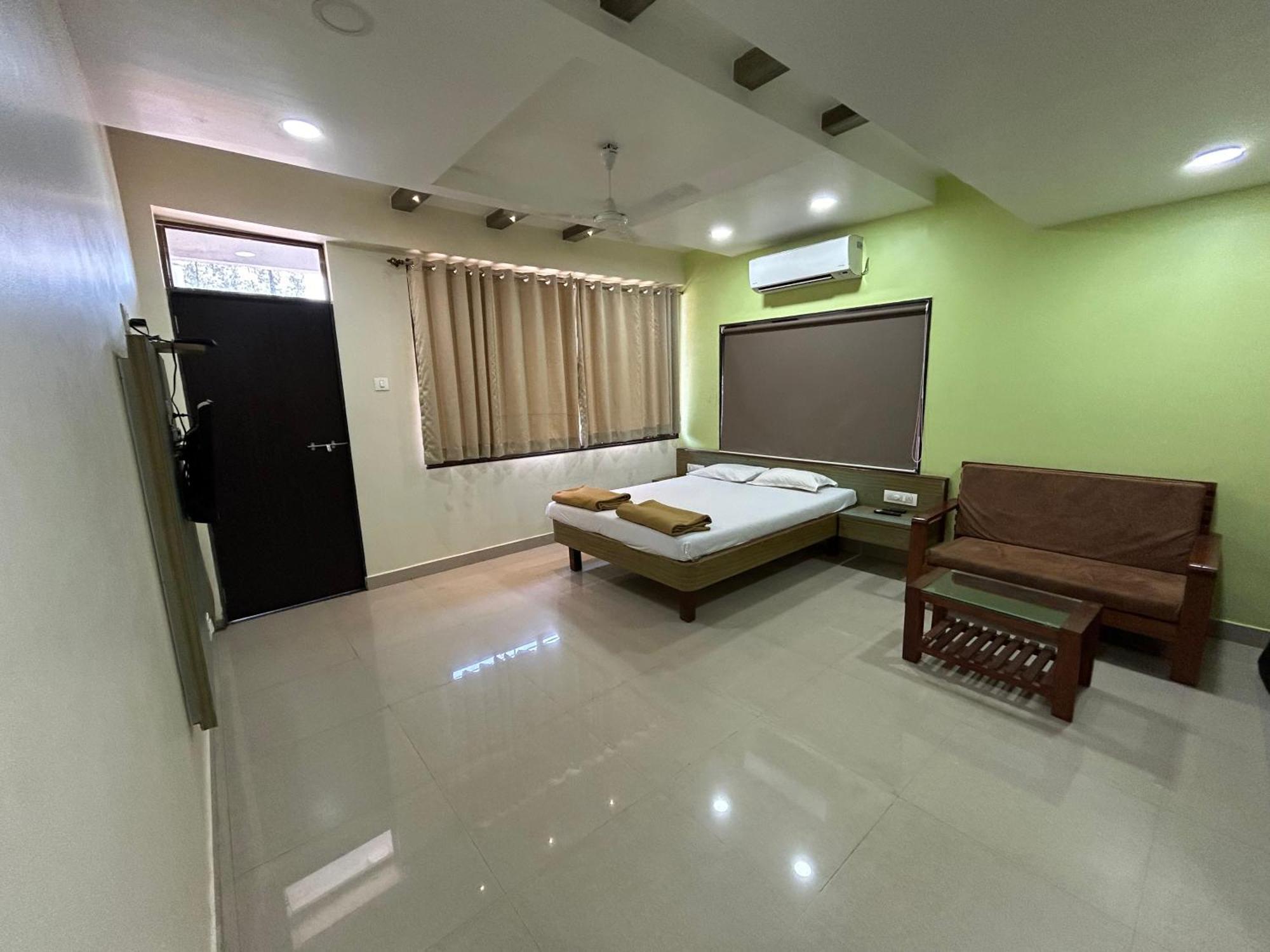 Hotel Aaba'S Gomantak Sawantwadi Εξωτερικό φωτογραφία