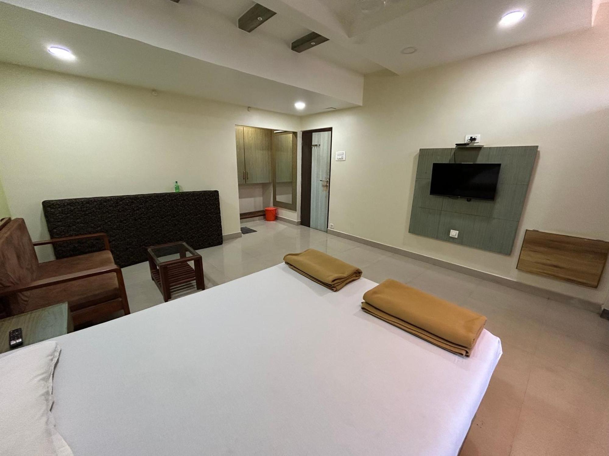 Hotel Aaba'S Gomantak Sawantwadi Εξωτερικό φωτογραφία